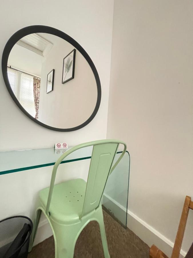 Central Located Two Bedroom Suite Bristol Eksteriør billede