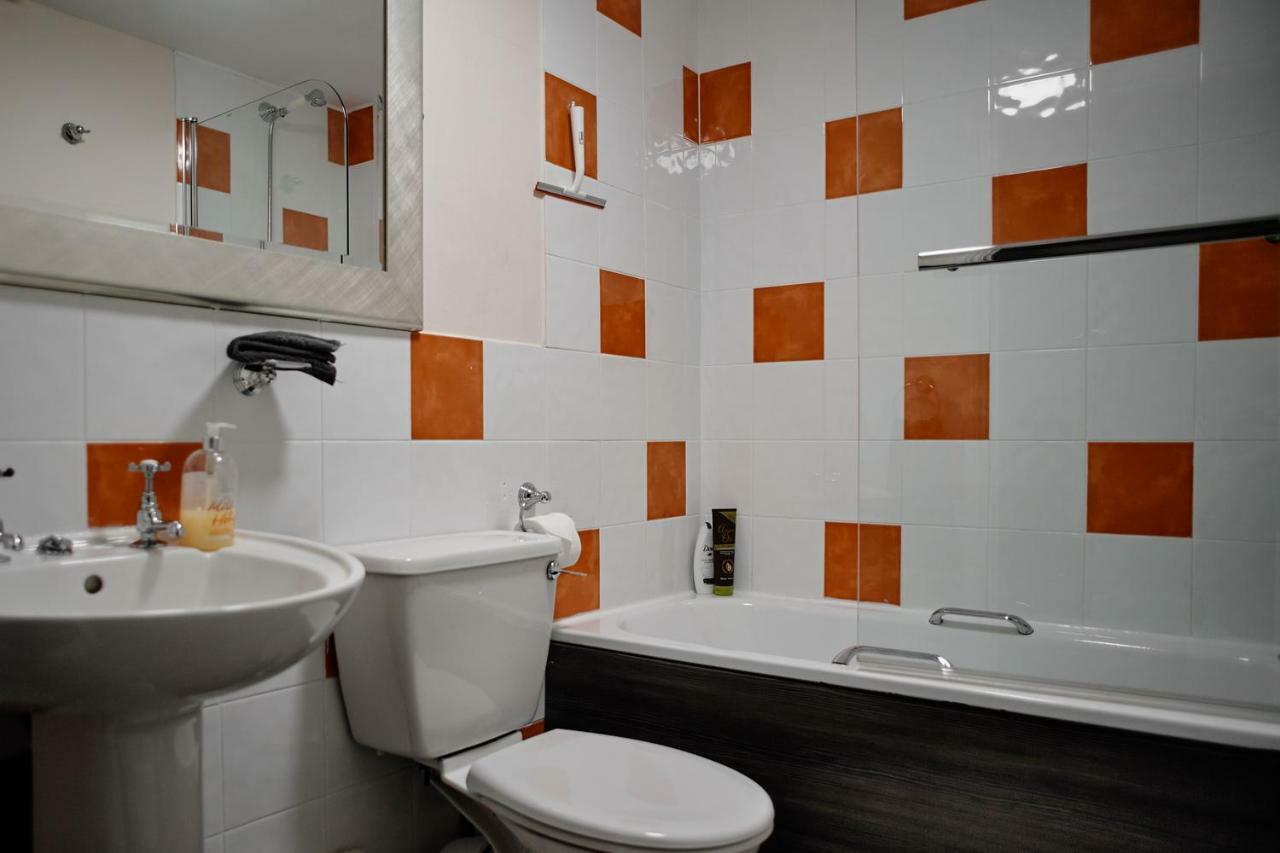 Central Located Two Bedroom Suite Bristol Eksteriør billede